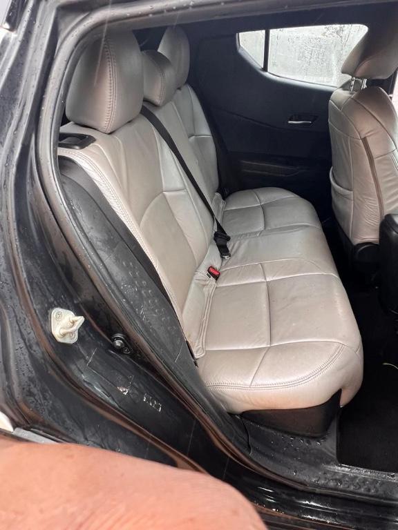 Toyota CHR Model 2018 à Yaoundé - Photo 12