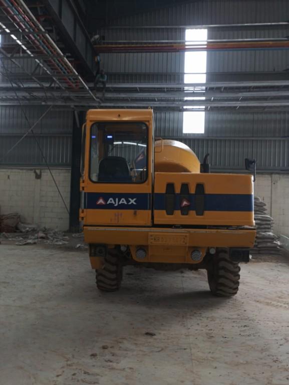 FOR RENT MY AZAX FIORI CONCRETE MIXTURE MACHINE in Karnal - Image 1