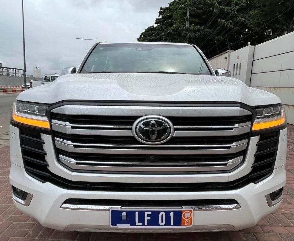 Toyota Land-Cruiser VX-R 2022 à Abidjan - Photo 1
