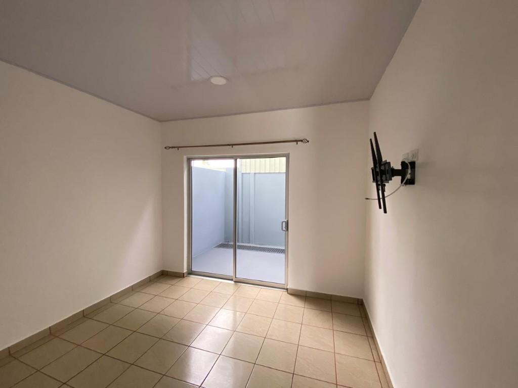 SE ALQUILAN 3 APARTAMENTOS NUEVOS EN ATENAS. en Naranjo - Imagen 1