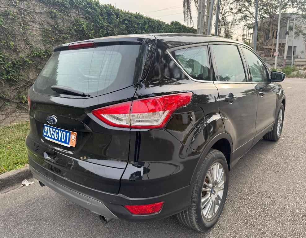 Ford Escape 2016 à Abidjan - Photo 4