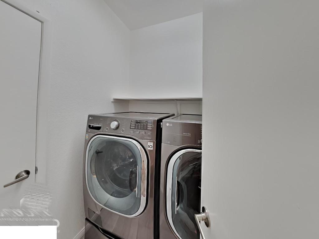 Charming 3/2 Single Family Home For Rent In Arlington Tx in United States - Image 9