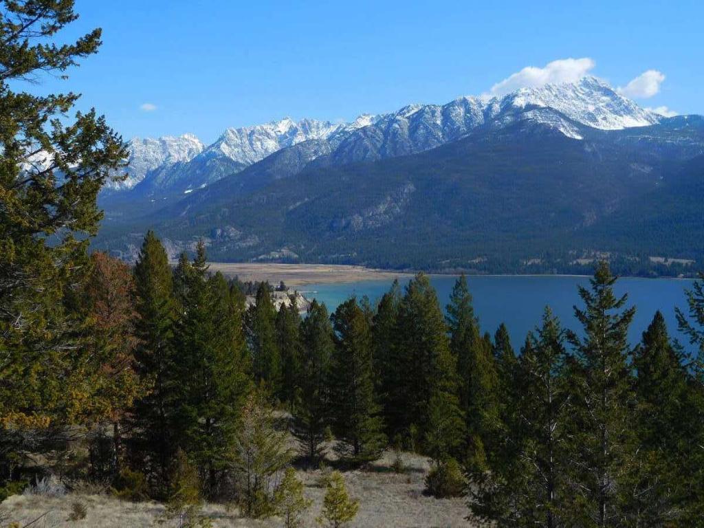 World-Class View in Cochrane - Image 1