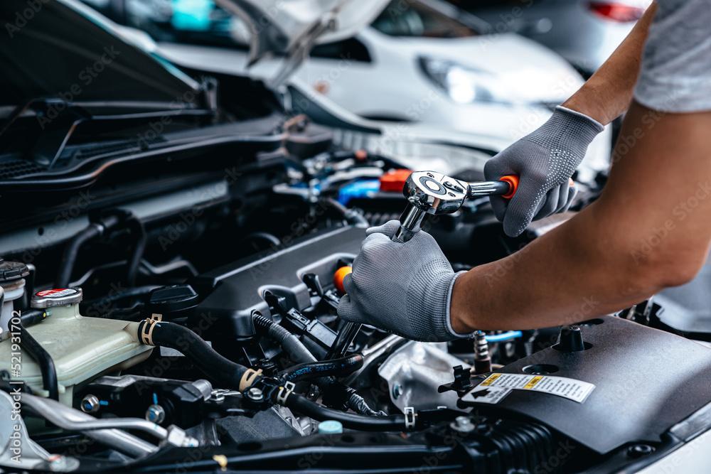 SPECIALIST IN AUTOMOTIVE REPAIR, KEY FOB & COMPUTER PROGRAMMING in Columbus - Image 1