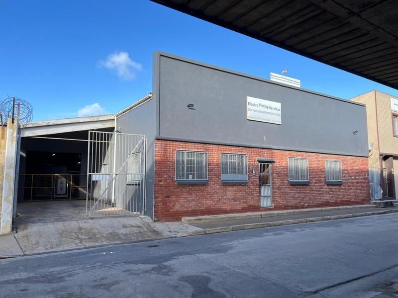 Industrial 1239-ref-3640 for Rent in North End, Port Elizabeth in Summerstrand - Image 1