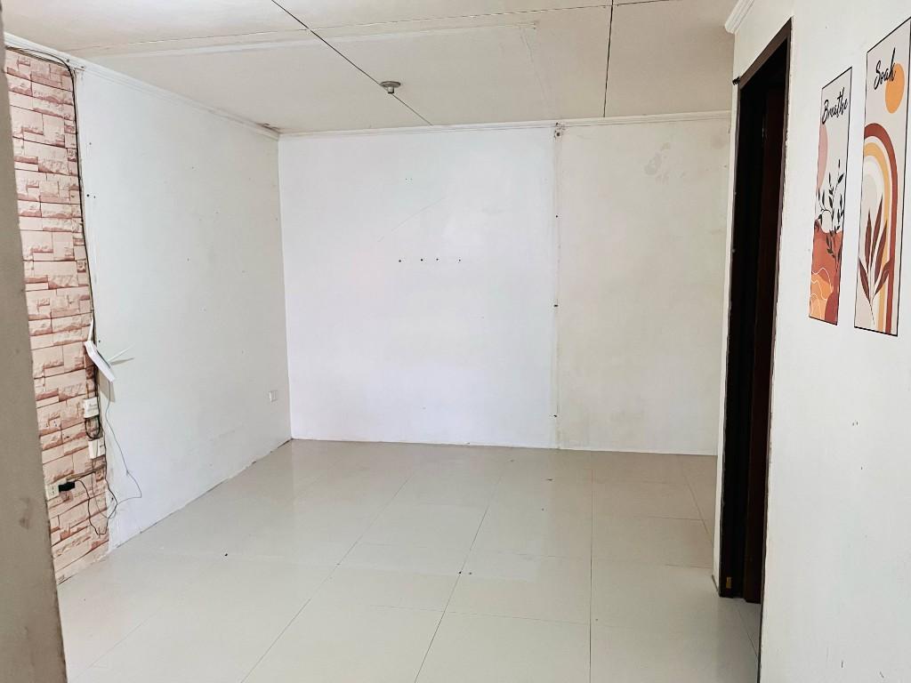 RUSH SALE! ROW HOUSE, CLEAN TITLE! in Lipa - Image 4