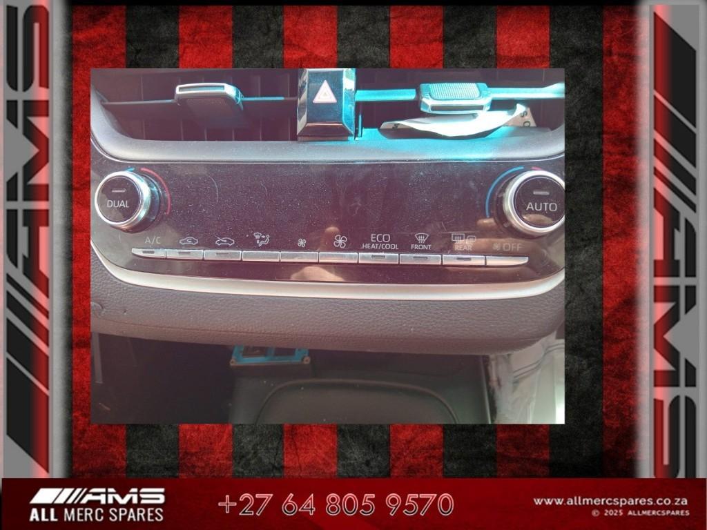 USED TOYOTA COROLLA AURIS HATCHBACK RADIO AVAILABLE in South Africa - Image 2