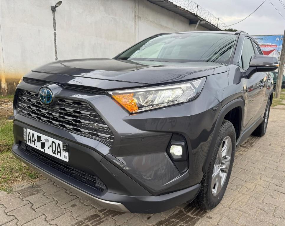 Toyota Rav4 Hybride 2023 à Abidjan - Photo 3