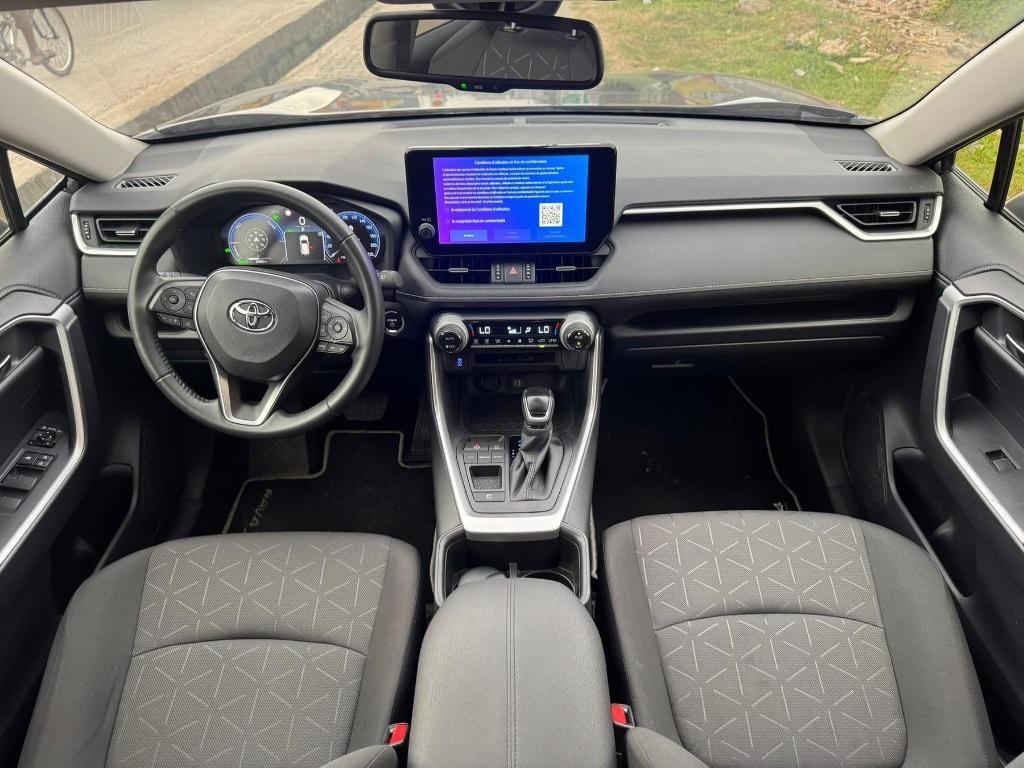 Toyota Rav4 Hybride 2023 à Abidjan - Photo 5