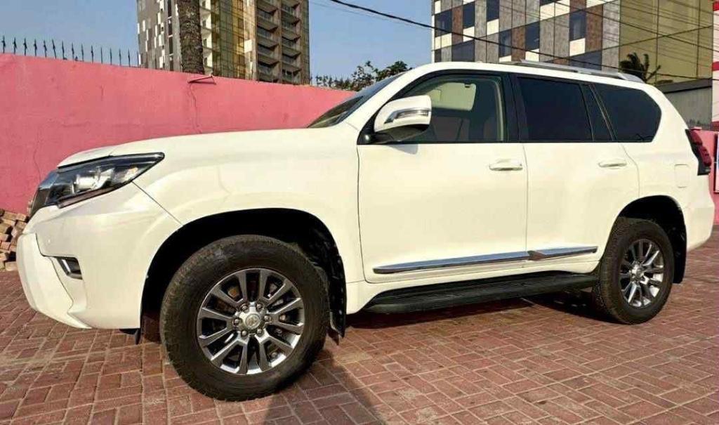 Toyota Prado VX-R 2024 à Abidjan - Photo 3