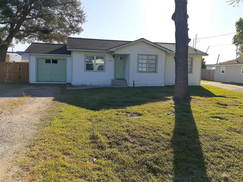 House for Rent in Rosenberg, Texas, Ref# 202094700 in Sugar Land - Image 1