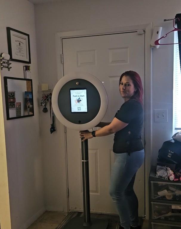 Cool & Affordable iPad Photo Booth Rental in Largo - Image 7