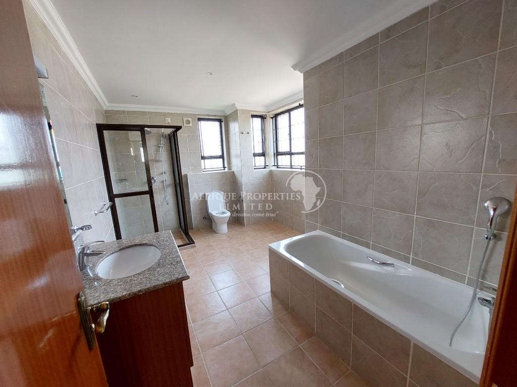 4 Bedroom Home + DSQ For Rent in Runda, Nairobi (Kenya) in Nairobi - Image 12
