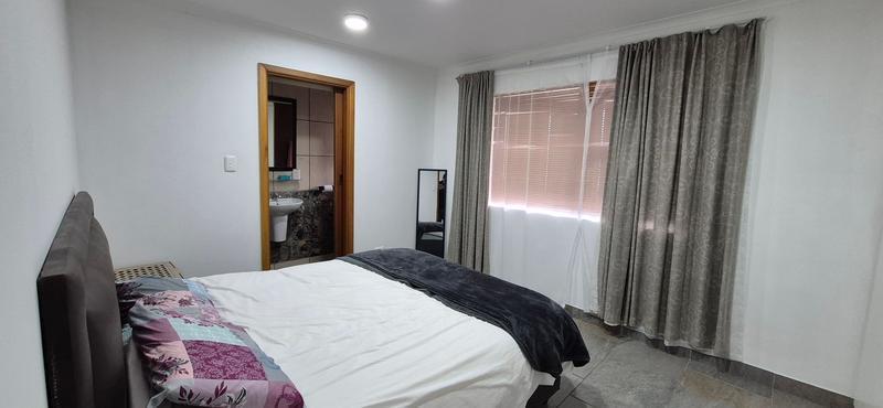 Apartment / Flat 2899-ref-3149 for Sale in Heiderand, Mossel Bay in Mossel Bay - Image 1