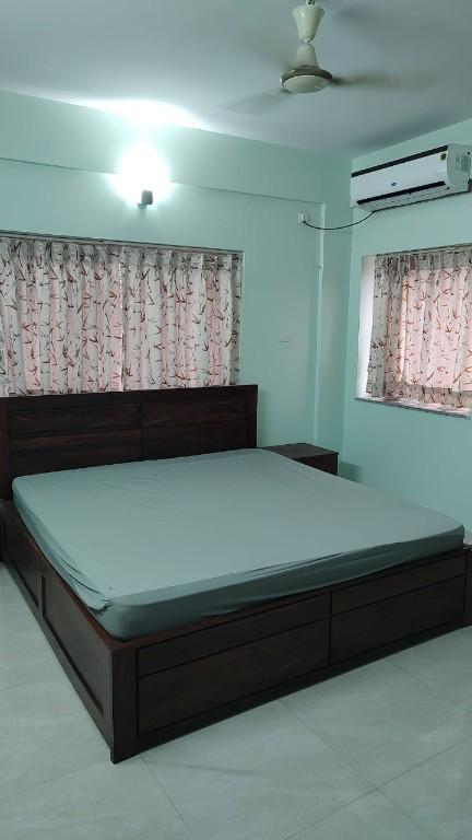Fully Furnished Residential Flat For Rent at Rashbehari in Kolkata - Image 5