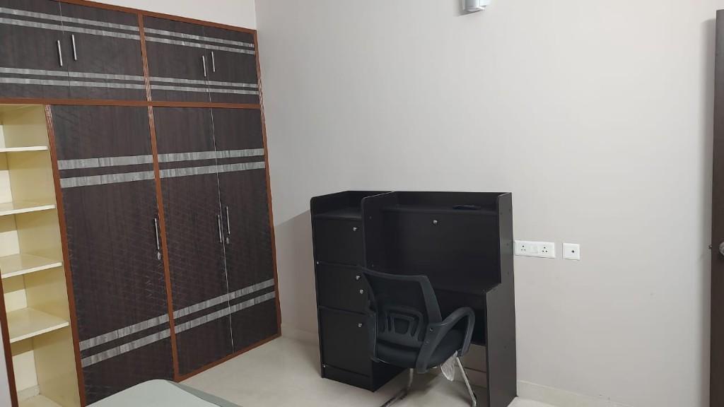 Fully Furnished Residential Flat For Rent at Rashbehari in Kolkata - Image 6