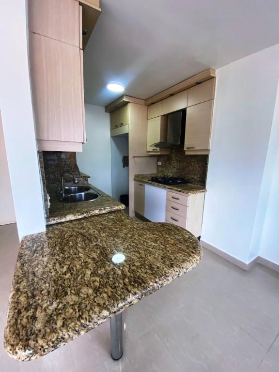 APARTAMENTO - LOMAS DEL AVILA - 52 Mts2 en Caraballeda - Imagen 5