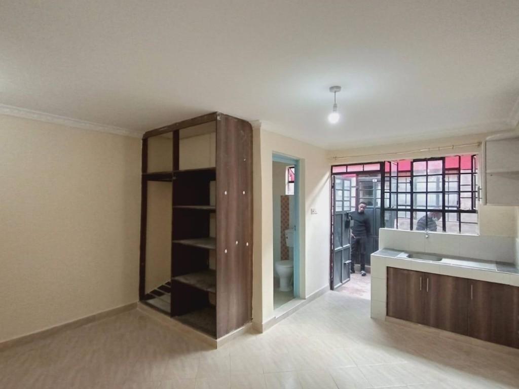 Spacious spacious bedsitter westlands in Nairobi - Image 2