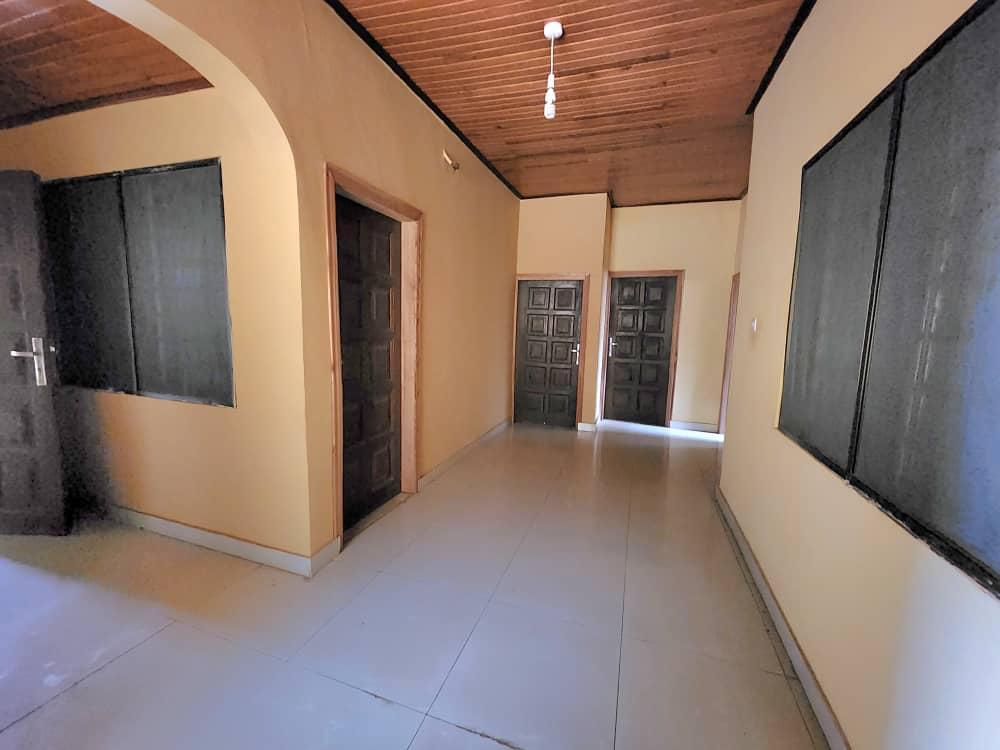 *3BRM HOUSE ADENTA ACCRA* in Madina - Image 5