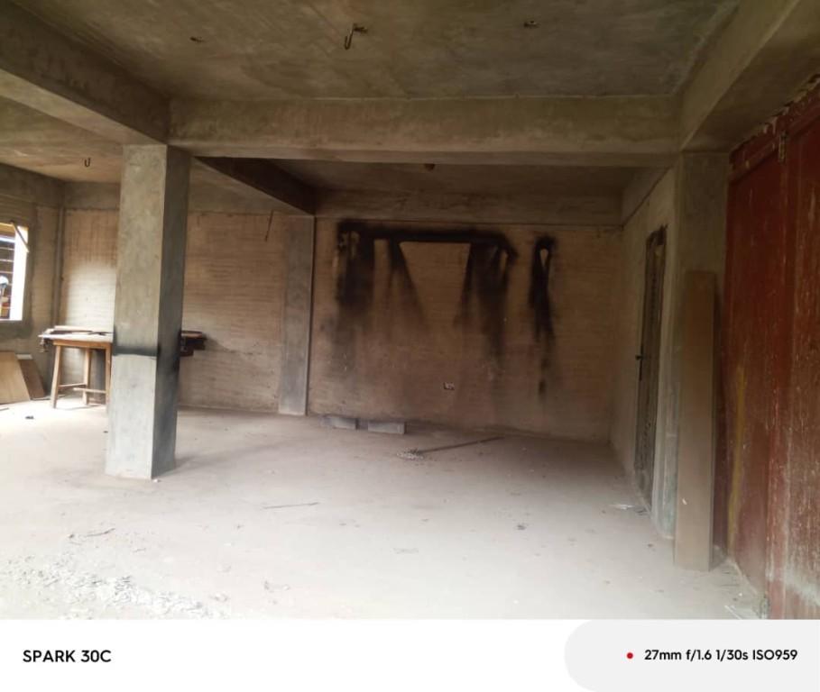 *WAREHOUSE RENTAL AT ADENTA* in Madina - Image 6