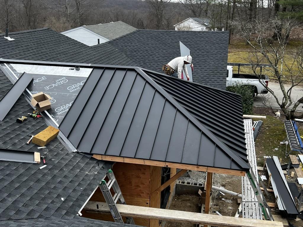 FM HOME RESTORATION CORP en Rochester - Imagen 11