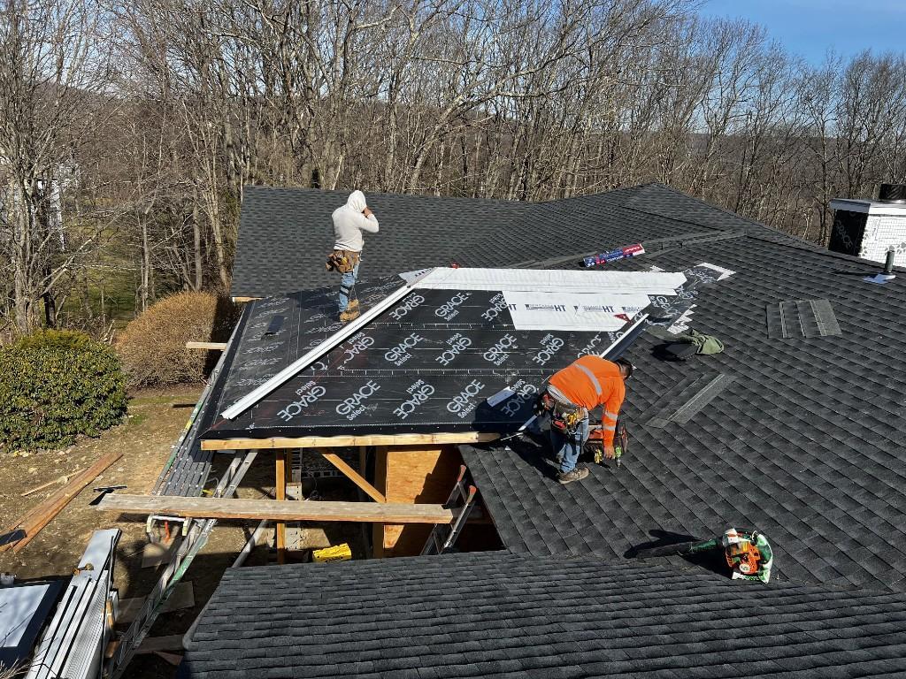 FM HOME RESTORATION CORP en Rochester - Imagen 17