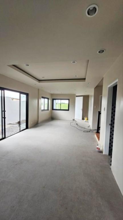 Brand New 5BR Semi-Furnished House For Rent at Venare Nuvali in Taguig - Image 6