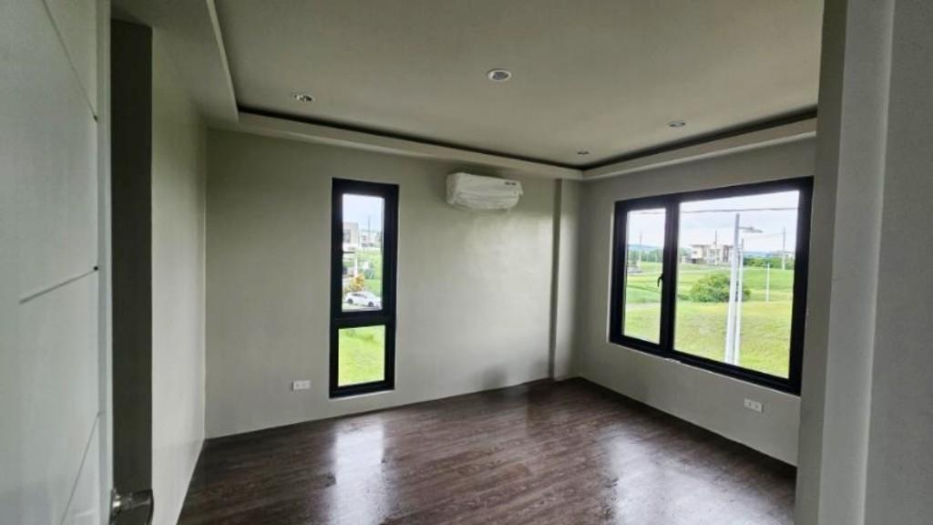 Brand New 5BR Semi-Furnished House For Rent at Venare Nuvali in Taguig - Image 3