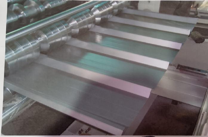Roof Sheet Making Machine Roll Forming Machine in Saudi Arabia - Image 6