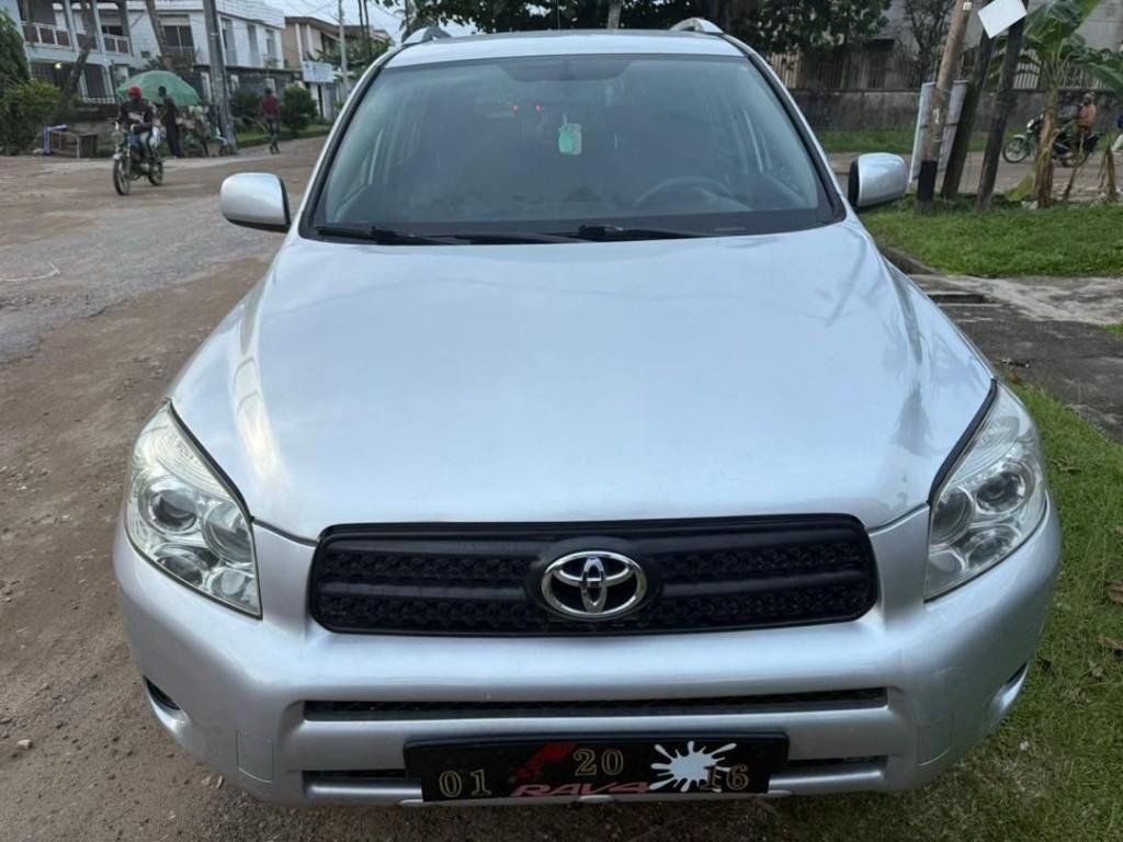 Toyota RAV4 Année 2007 au Cameroun - Photo 2