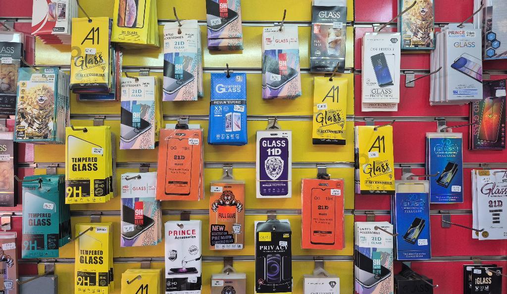Mobile Screen Protectors in Krugersdorp - Image 1