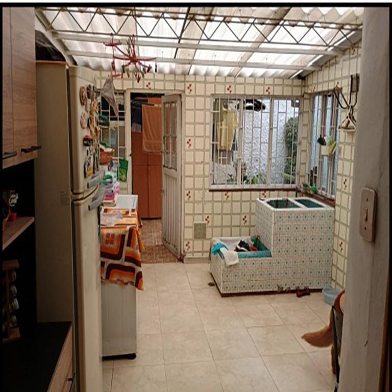 VENTA AMPLIA CASA BARRIO MANDALAY en Colombia - Imagen 6