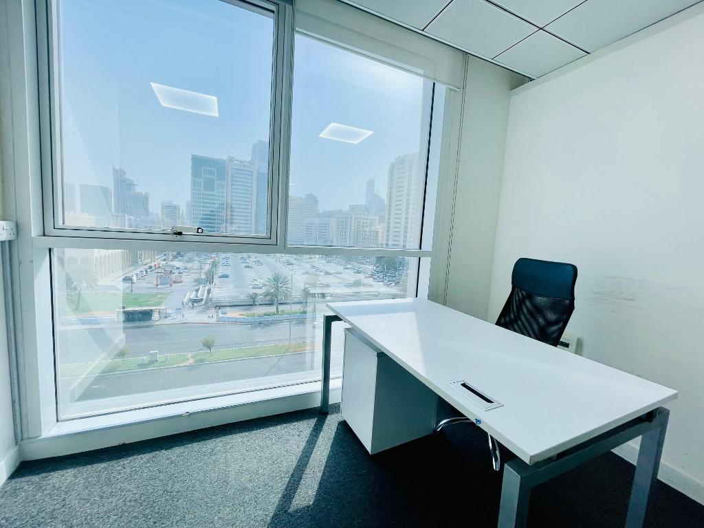 Modern Office / All Inclusive / Instant Approval in Madīnat Zāyid - Image 1