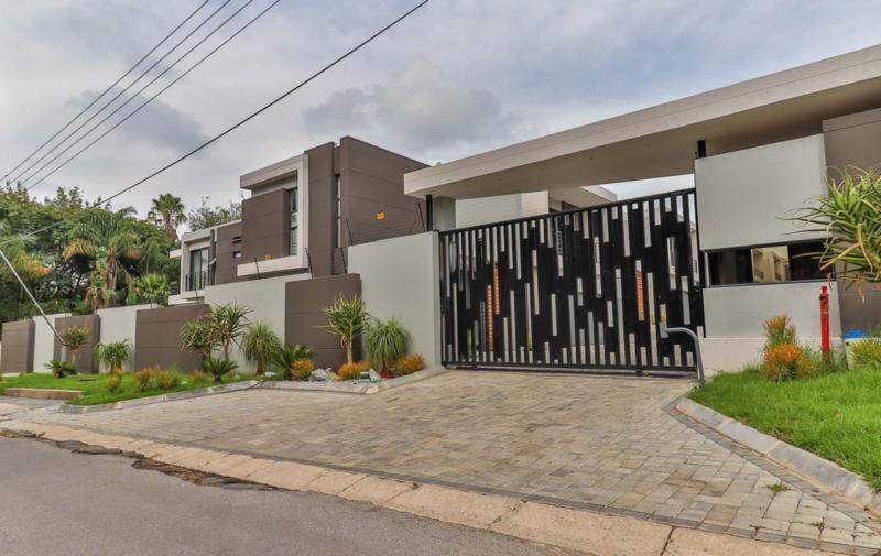 Cluster House 2372-ref-3696 for Rent in Rivonia, Sandton in Edenvale - Image 1
