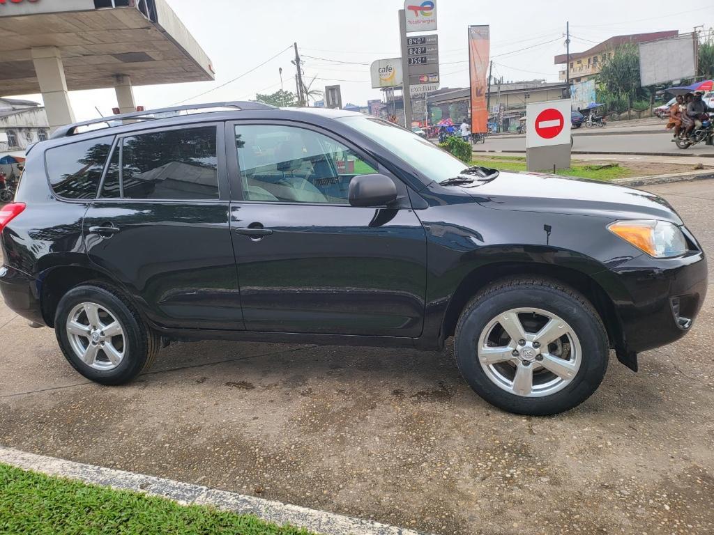Toyota Rav4 Model 2010 occasion USA à Yaoundé - Photo 2