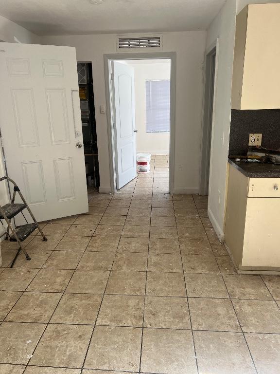 Apt 2/1 for Rent 1,800 in United States - Image 1