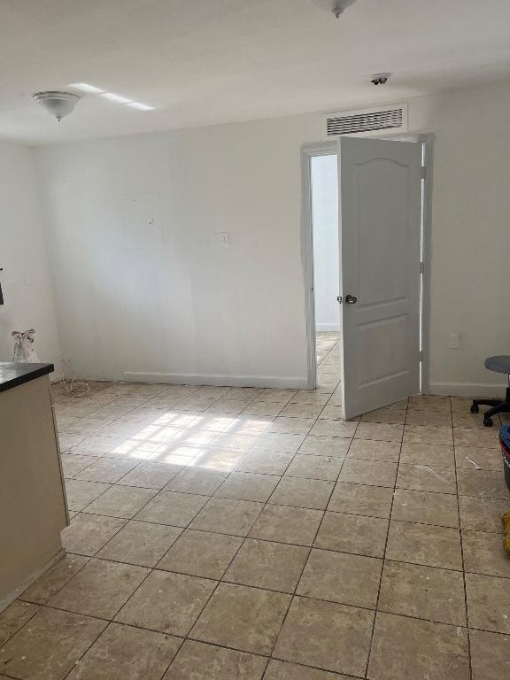 Apt 2/1 for Rent 1,800 in United States - Image 2