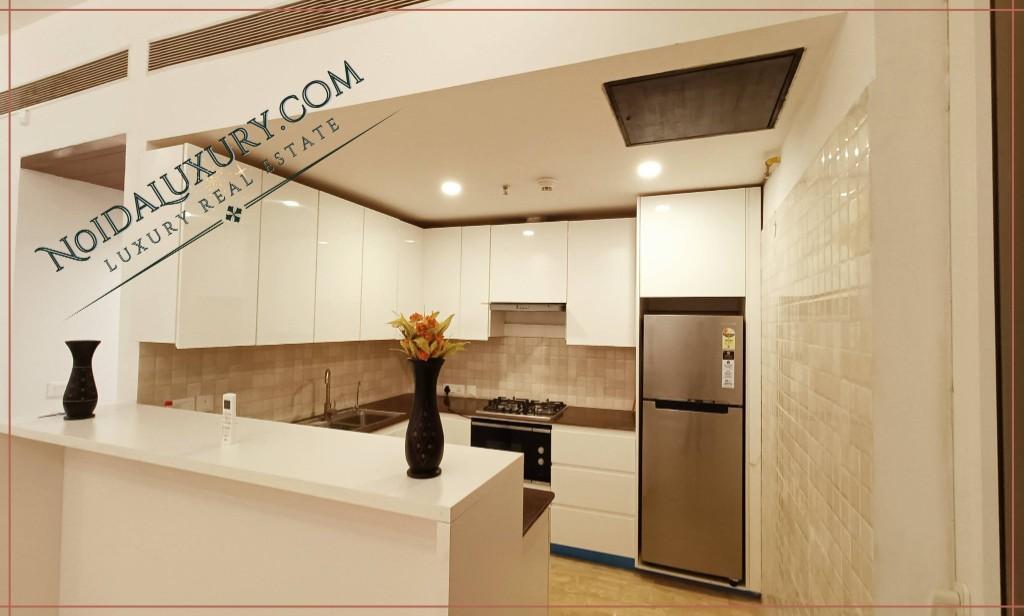2 BHK Apartment for Rent Supertech Supernova Noida in India - Image 3
