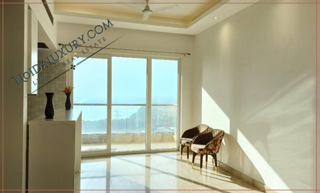 2 BHK Apartment for Rent Supertech Supernova Noida in India - Image 7