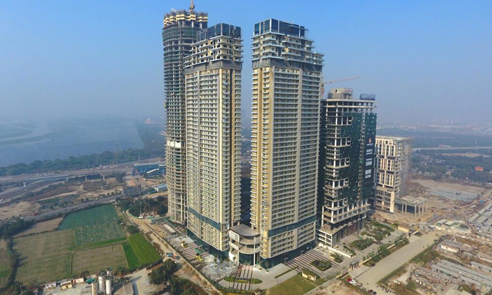 Penthouse for Rent Supertech Supernova Nova Residences, Noida in Noida - Image 2