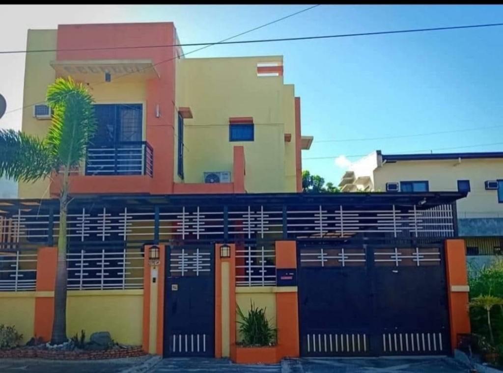 Single detached fully furnished house for rent in Lower Bicutan - Image 5