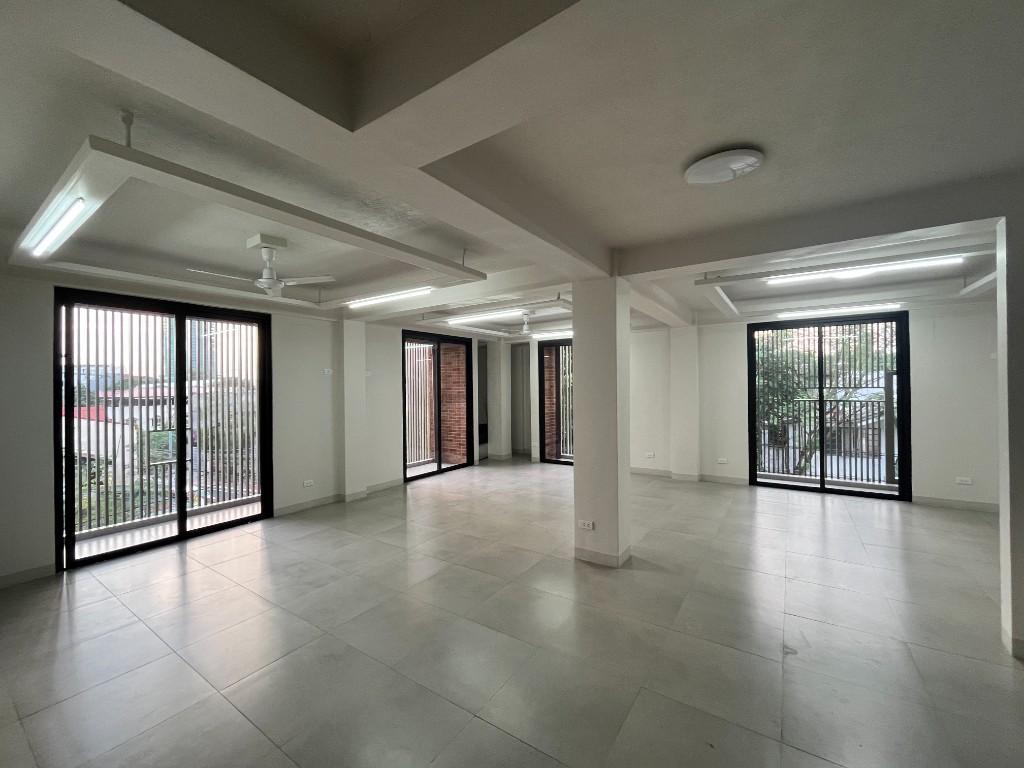 SPACIOUS OFFICE STUDIO UNITS IN QUEZON CITY FOR RENT in Malabon - Image 6