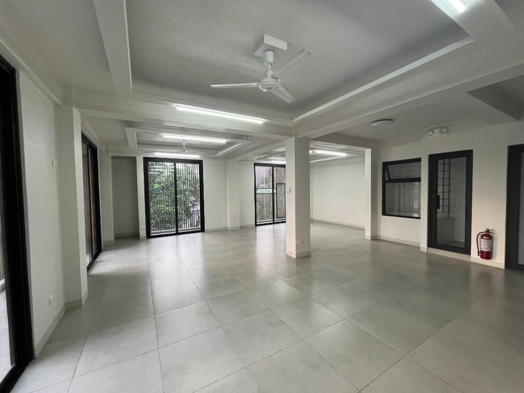 SPACIOUS OFFICE STUDIO UNITS IN QUEZON CITY FOR RENT in Malabon - Image 7