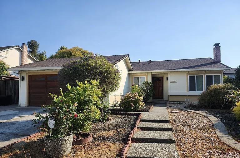 House for Rent in Newark, California, Ref# 202096761 in Hayward - Image 1