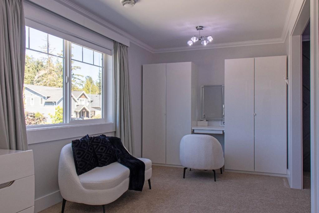 Where Design Meets Comfort in Courtenay - Image 2