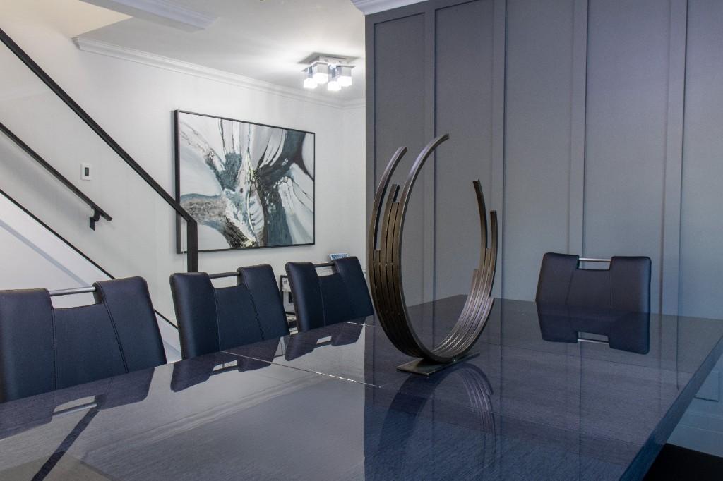 Where Design Meets Comfort in Courtenay - Image 4