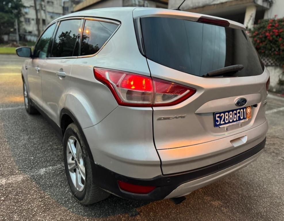 Ford Escape 2014 en Côte d’Ivoire - Photo 4