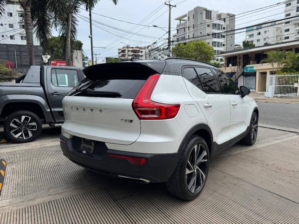 Volvo XC40 R DESING T5 2020 en Santo Domingo - Imagen 2
