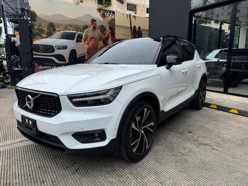 Volvo XC40 R DESING T5 2020 en Santo Domingo - Imagen 6