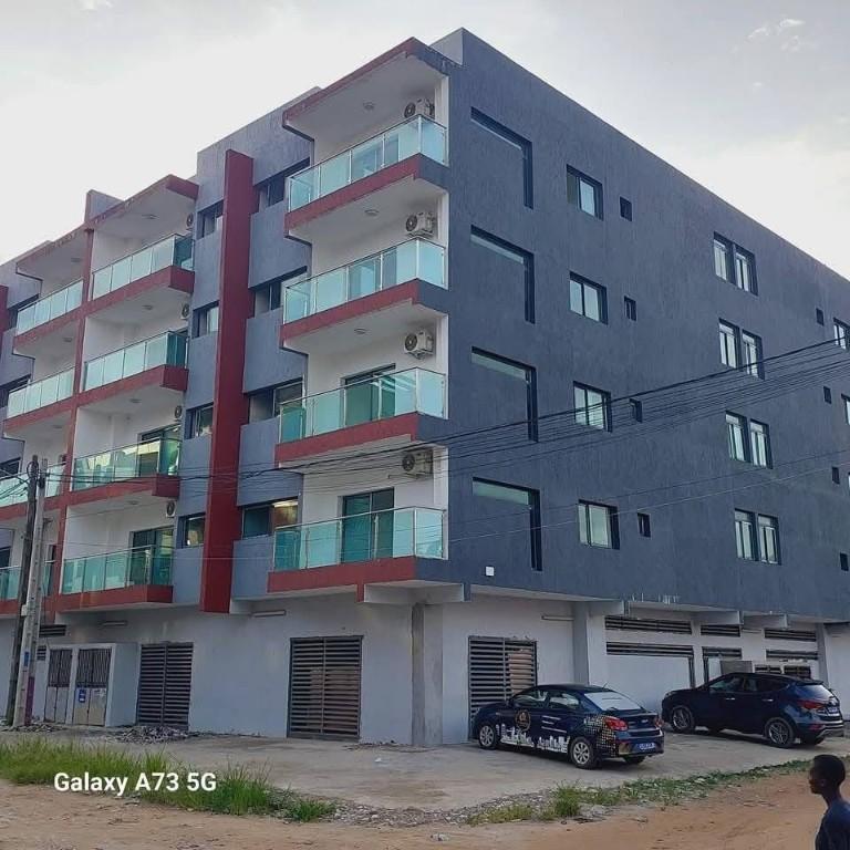COCODY RIVIERA FAYA DES APPARTEMENTS DE 03 PIÈCES en Côte d’Ivoire - Photo 1